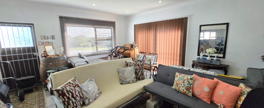 1 Bedroom Property for Sale in Franskraal Western Cape